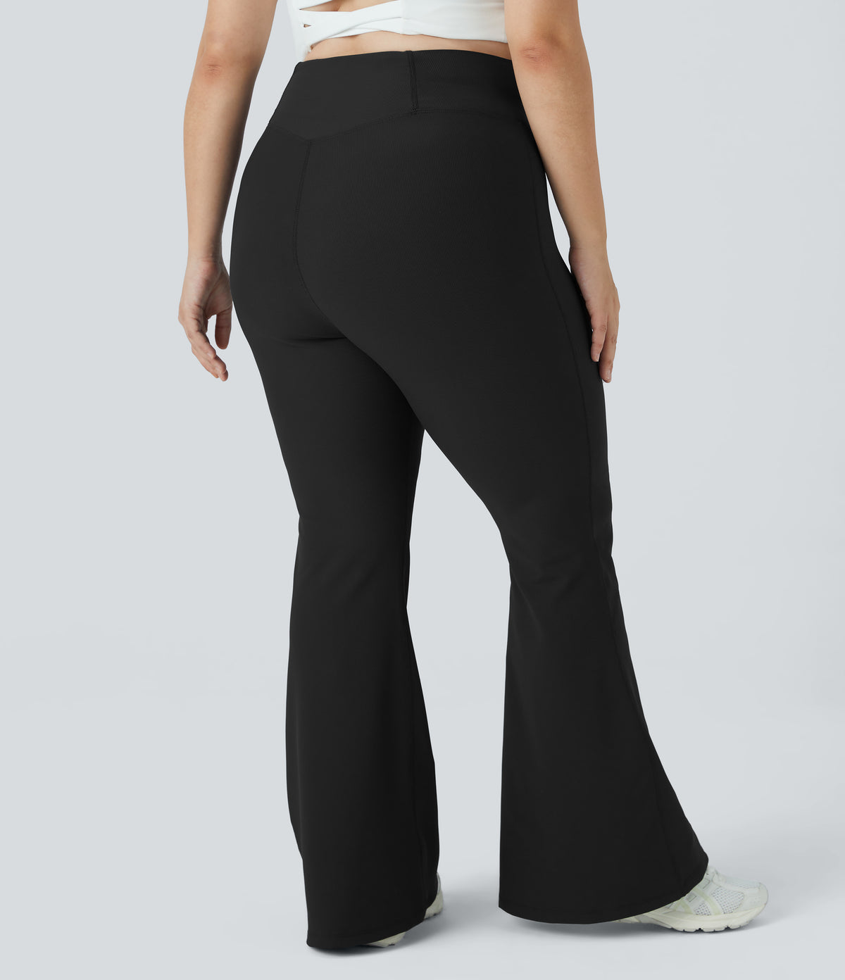 Flow Pet Hair Resistant Crossover High Waisted Back Pocket Plus Size Super Flared Leggings — Black — view 2