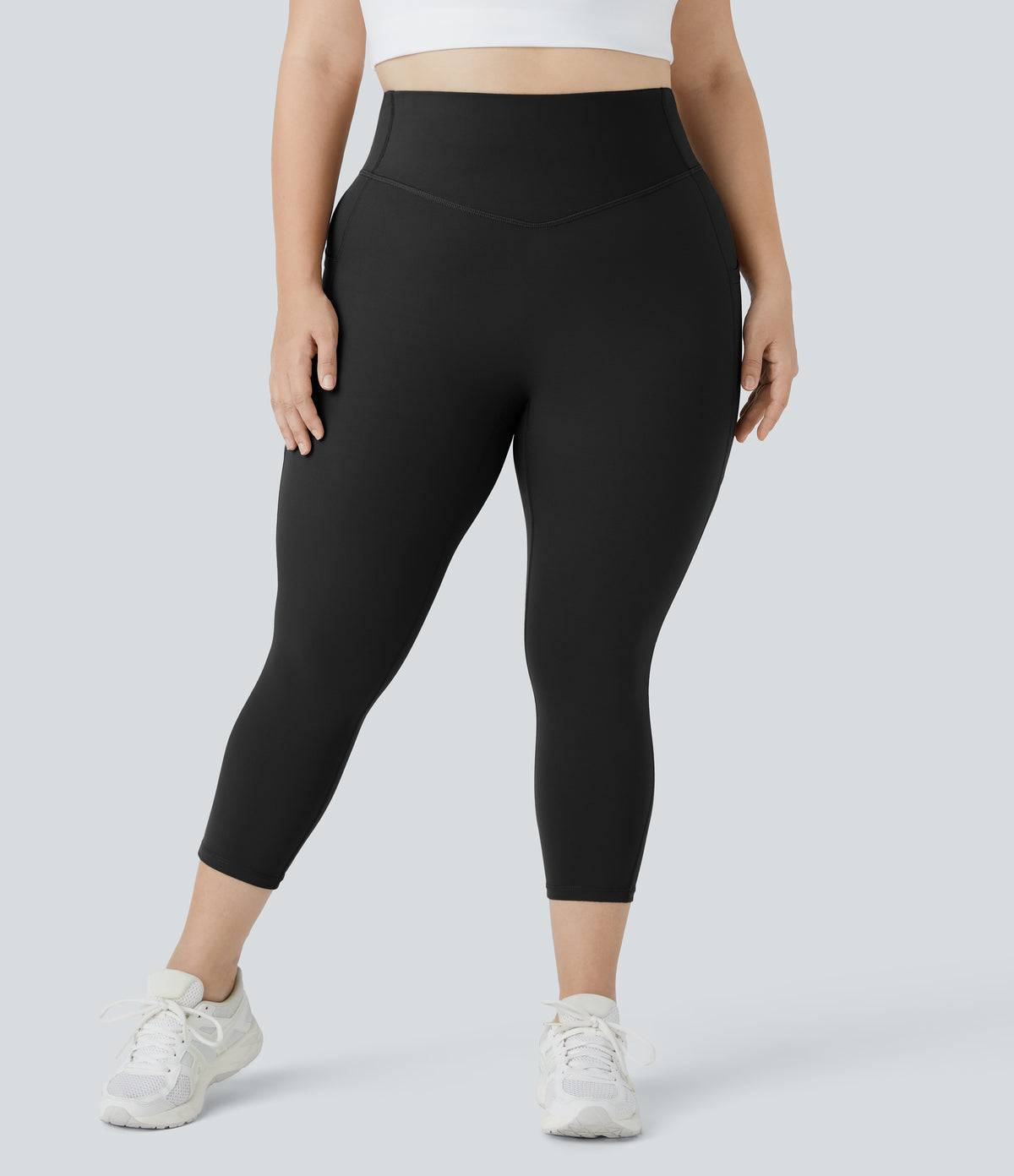 High Waisted Side Pocket Plus Size Shaping Training Capri Leggings — Black — view 3