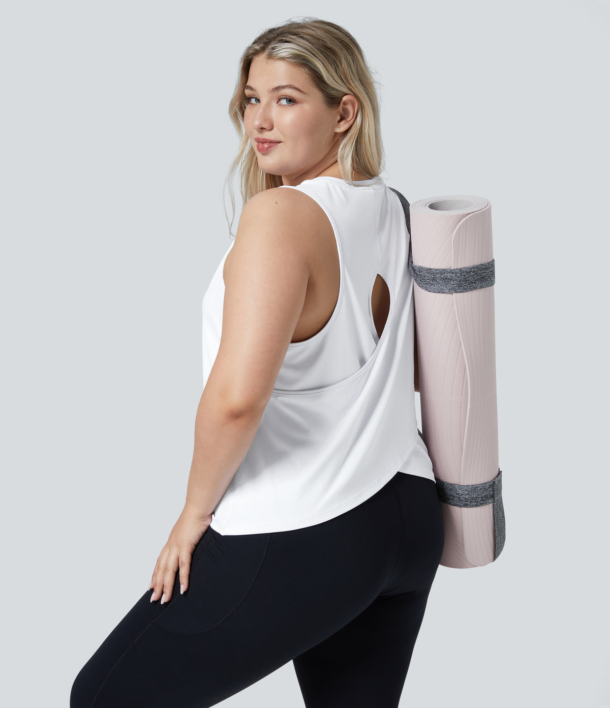 Cut Out Crossover Hem Solid Yoga Plus Size Tank Vest Top — White — view 6
