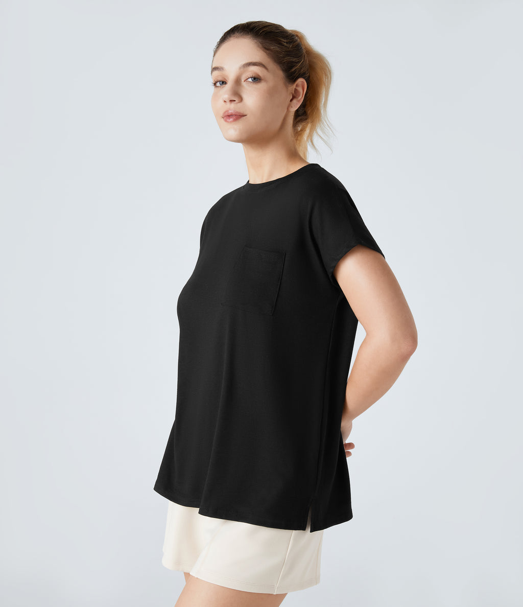 Round Neck Chest Pocket Split Hem Relax Casual T-Shirt — Black — view 3