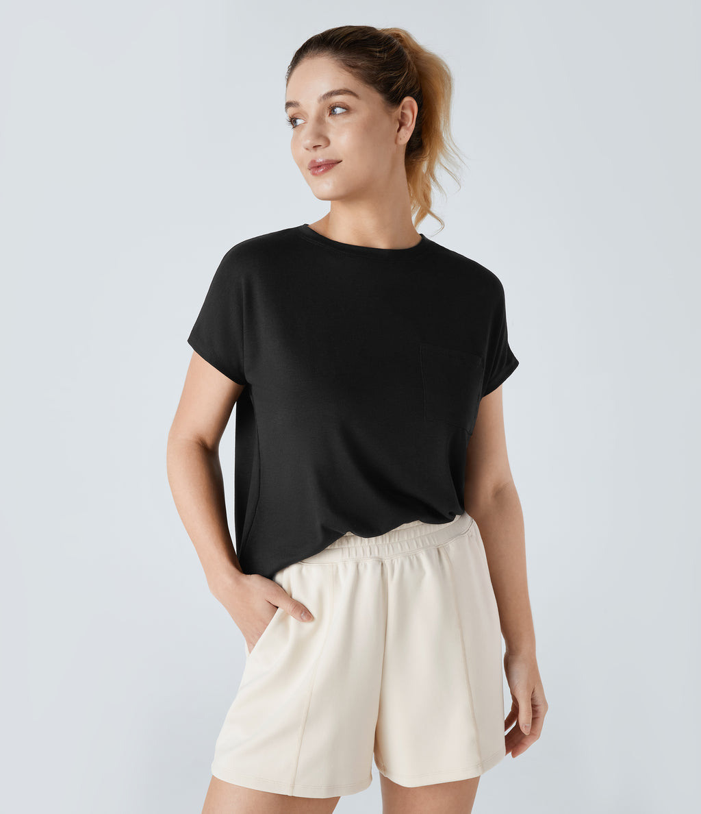 Round Neck Chest Pocket Split Hem Relax Casual T-Shirt — Black — view 1