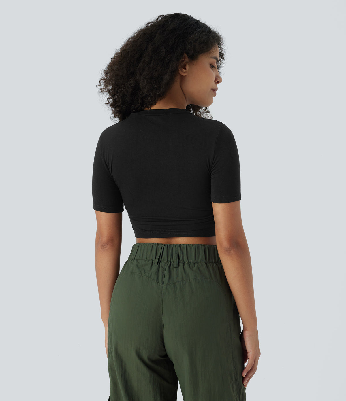 Round Neck Short Sleeve Ruched Skinny Cropped Casual T-Shirt — Black — view 2