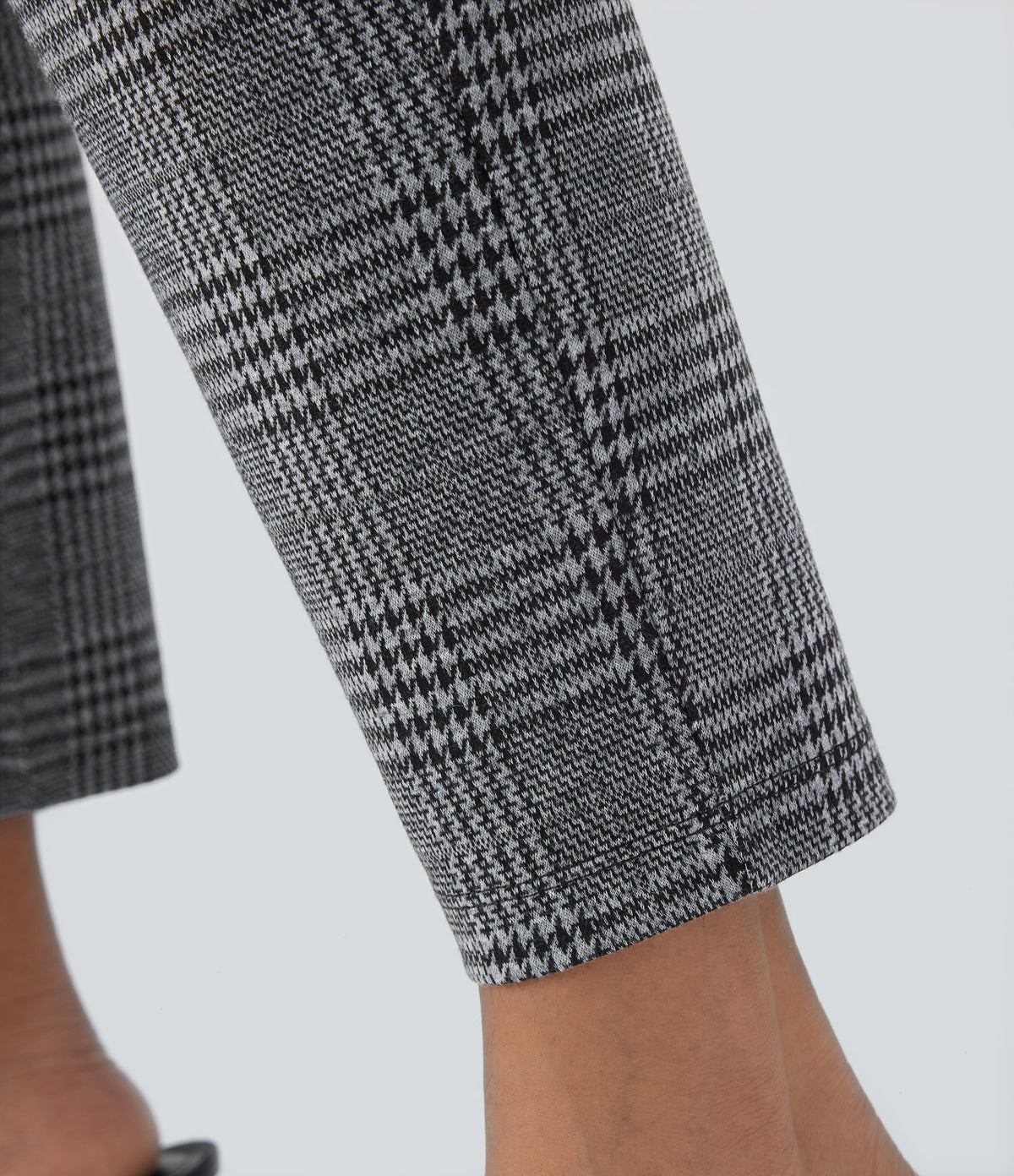 High Waisted Pocket Houndstooth Plaid Skinny Work Trousers — Dark Gray Plaid — view 6