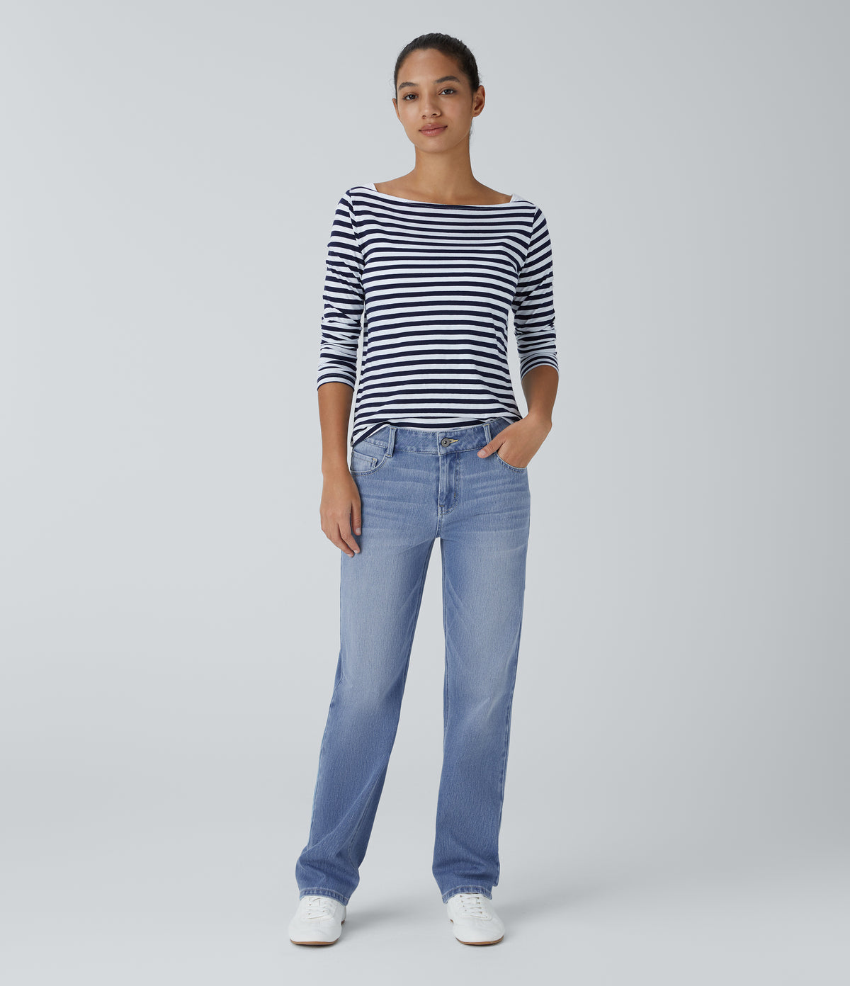 Low Rise Zipper Pockets Straight Leg Washed Casual Jeans — Sea Blue Denim — view 6