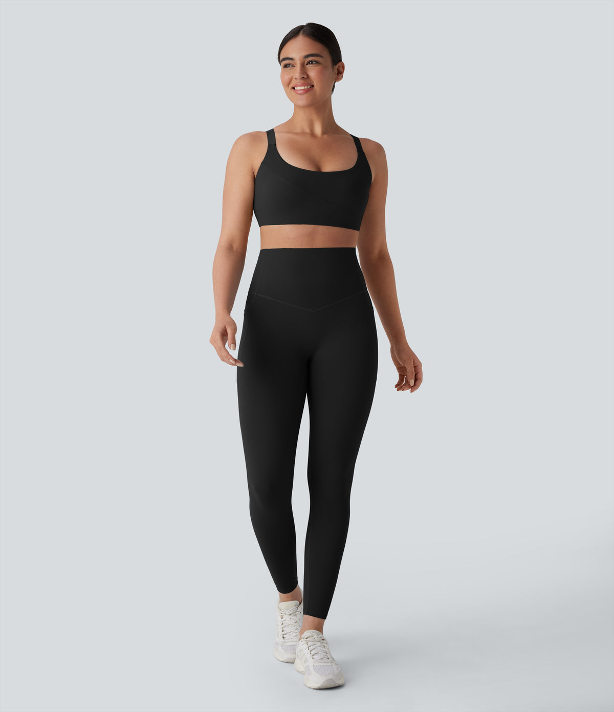 Medium Support U Neck Workout Sports Bra A-D Cups — Black — view 6