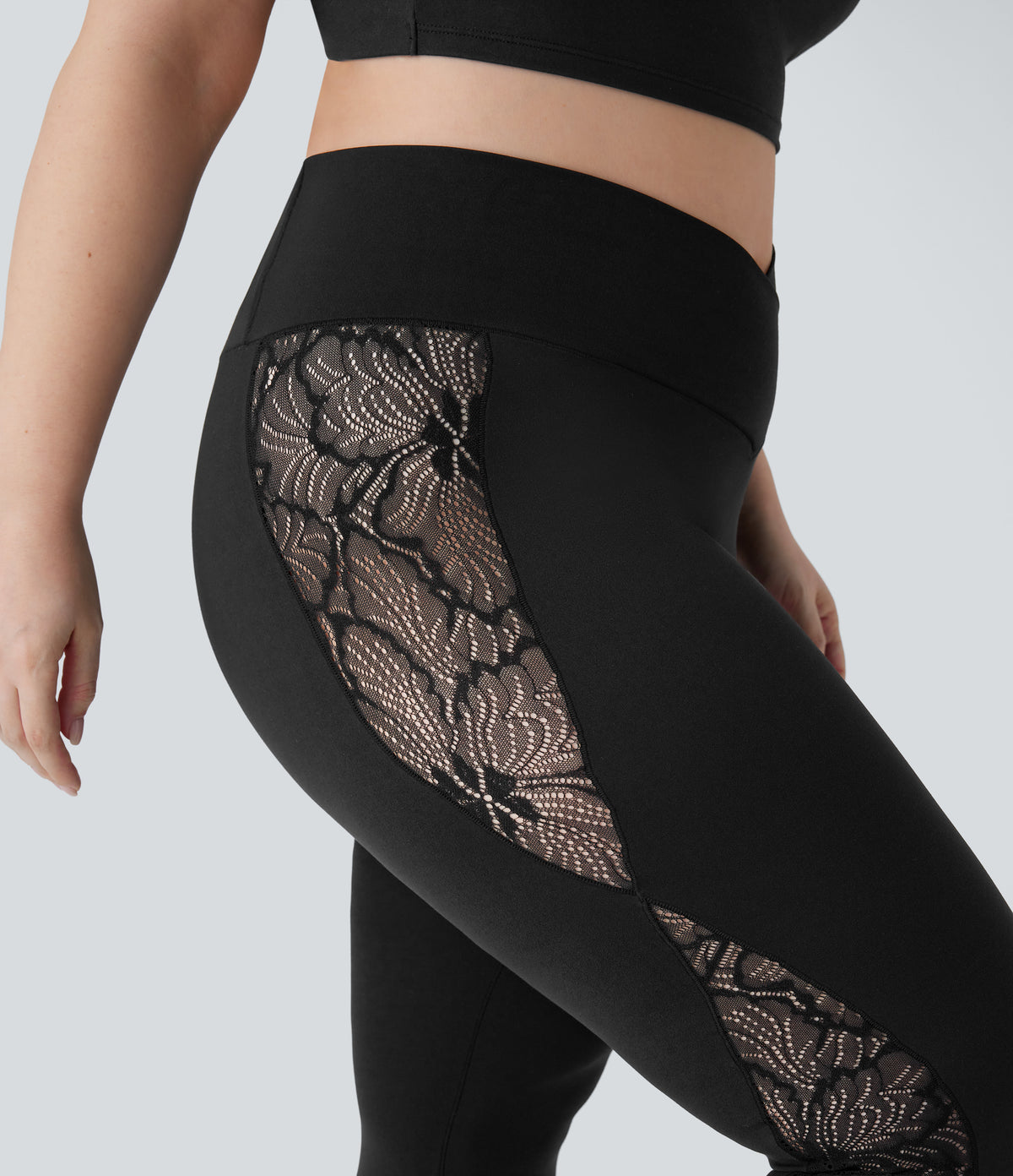 High Waisted Crossover Contrast Lace Pocket Yoga 7/8 Plus Size Leggings — Black — view 5