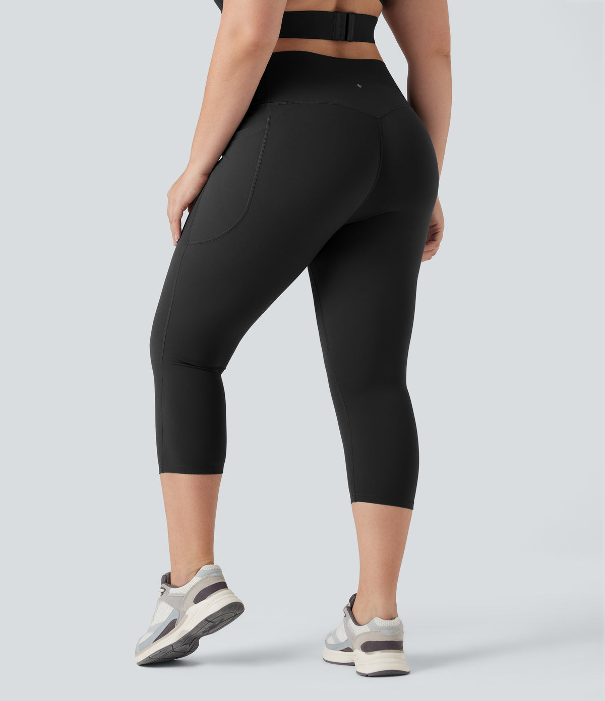 Plus Size High Waisted Butt Lifting Tummy Control Capri Training Leggings with Pockets — Black — view 7