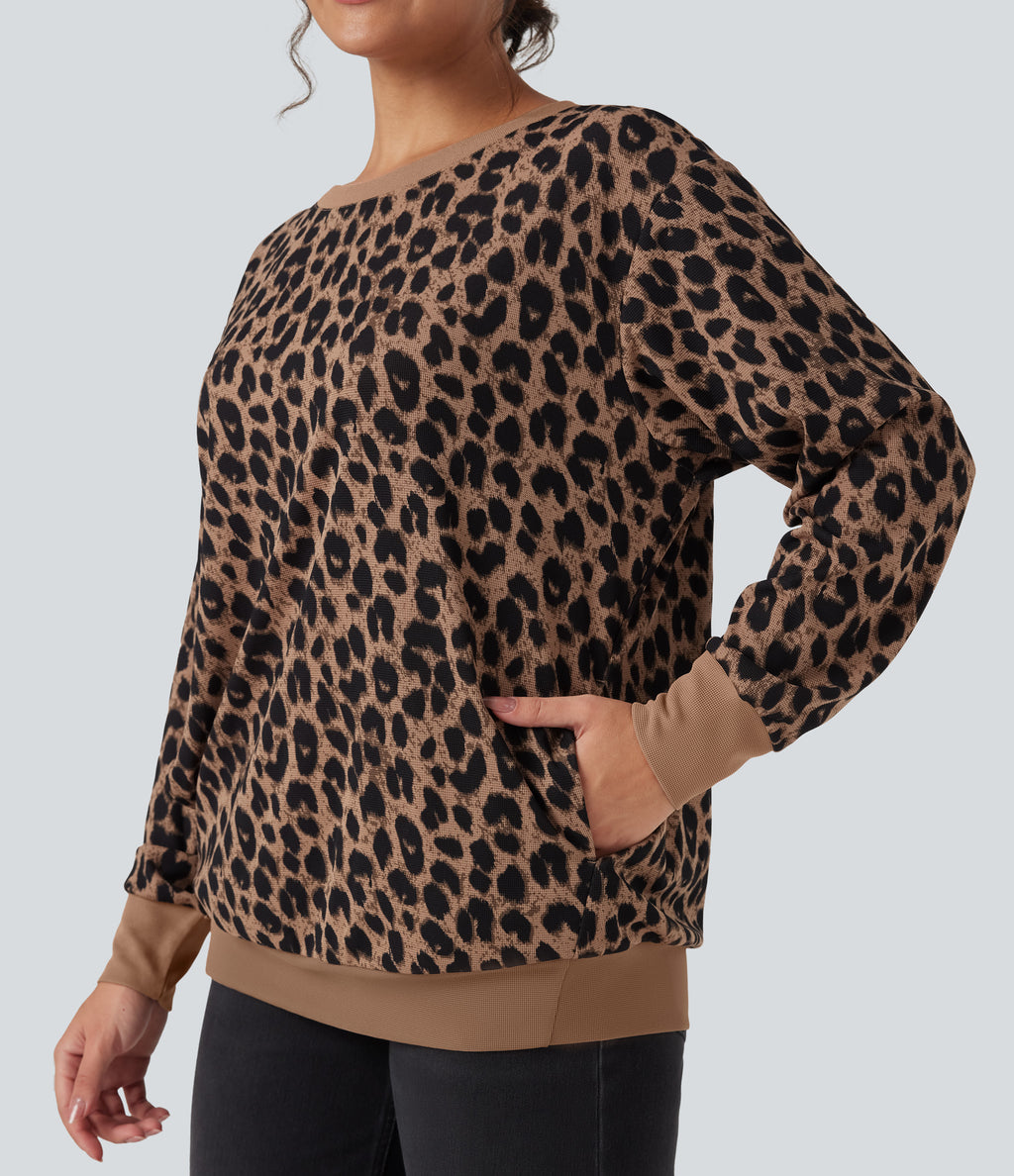 Round Neck Long Sleeve Leopard Waffle Oversized Casual Sweatshirt with Pockets — Noir Safari — view 4