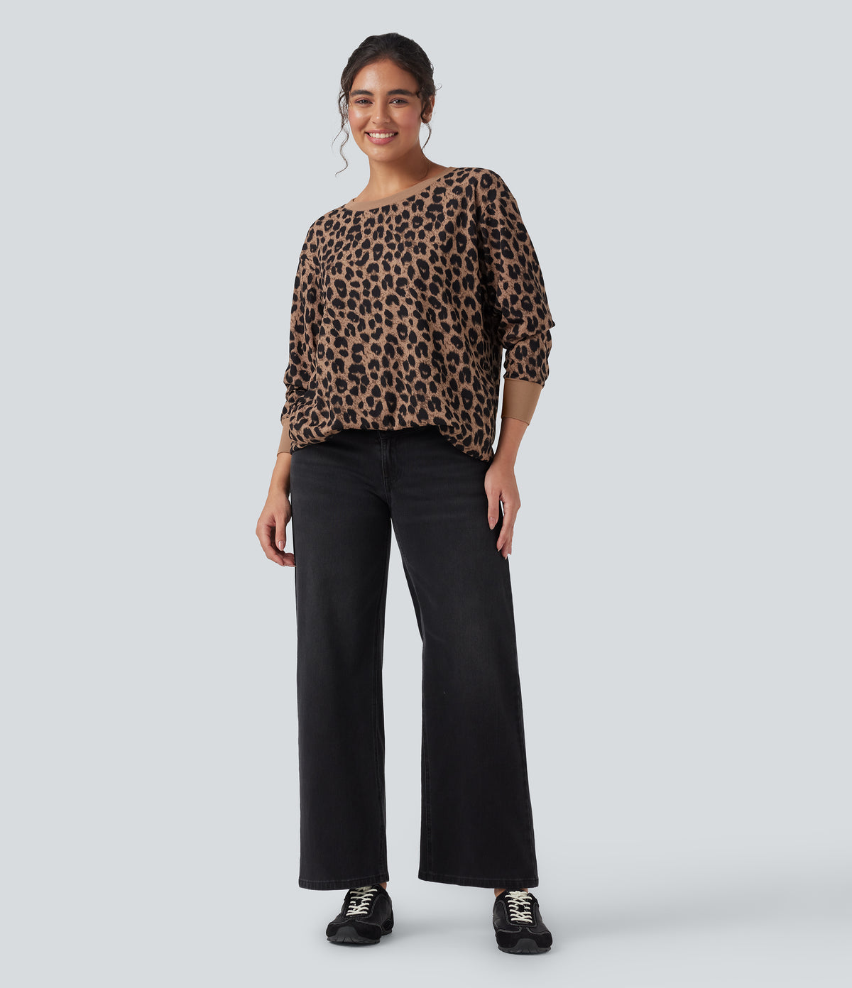 Round Neck Long Sleeve Leopard Waffle Oversized Casual Sweatshirt with Pockets — Noir Safari — view 6