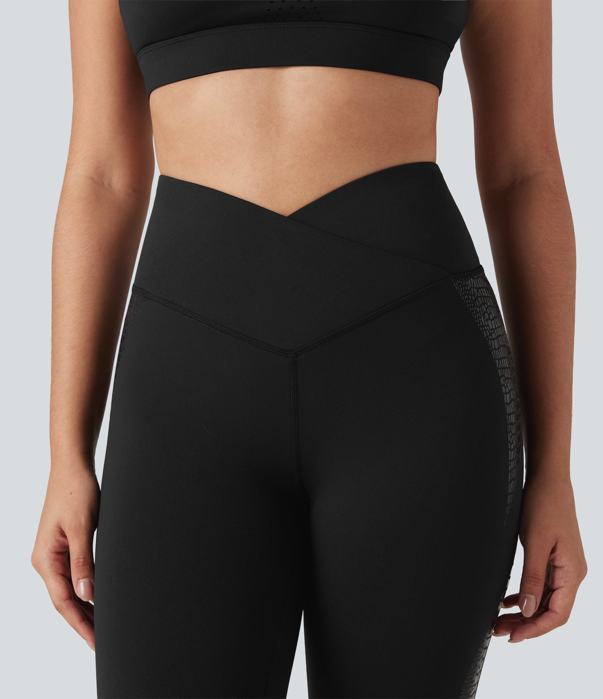 Crossover High Waisted Yoga 7/8 Leggings with Pocket — Black — view 5