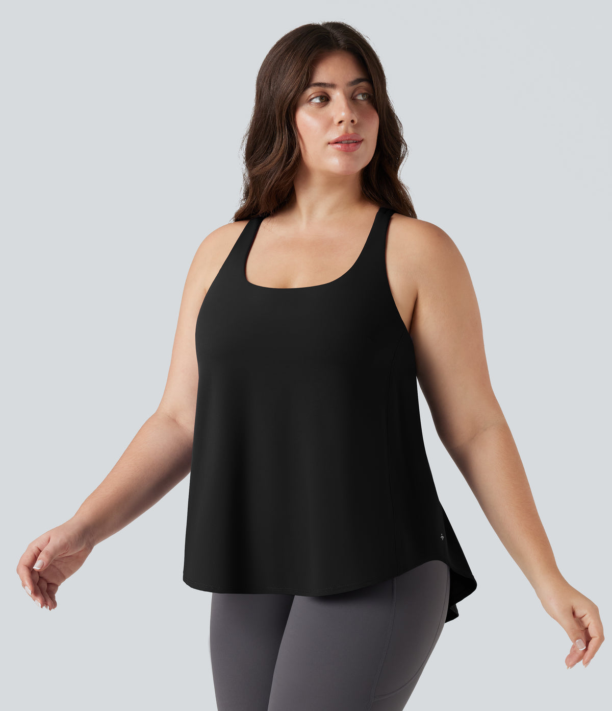 Plus Size Round Neck Curved Hem Running Tank Top — Black — view 3