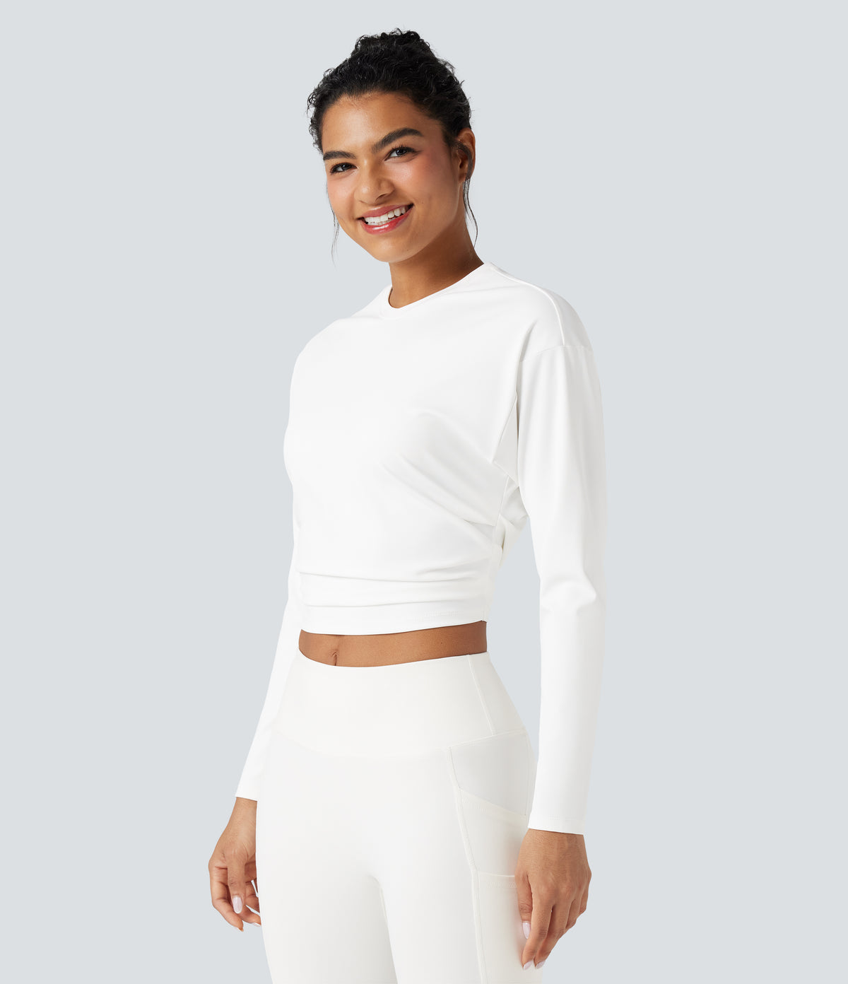 Round Neck Long Sleeve Ruched Cropped Yoga Sports Top — White — view 3