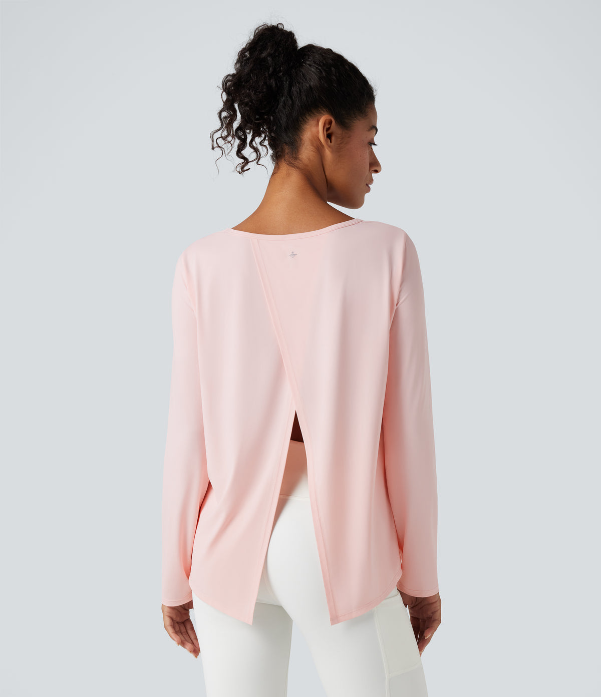 Scoop Neck Long Sleeve Split Relaxed Yoga Sports Top — Mauve Morn — view 4