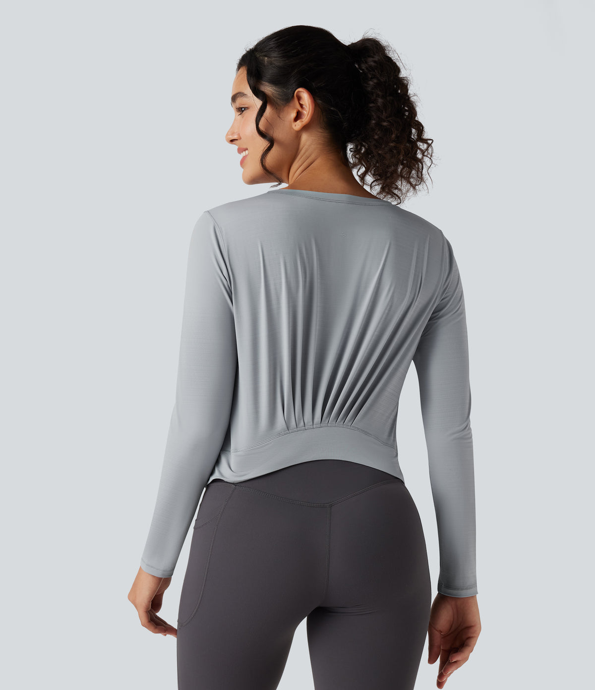 Round Neck Long Sleeve Pleated Yoga Sports Top with Pocket — Antarctica — view 2