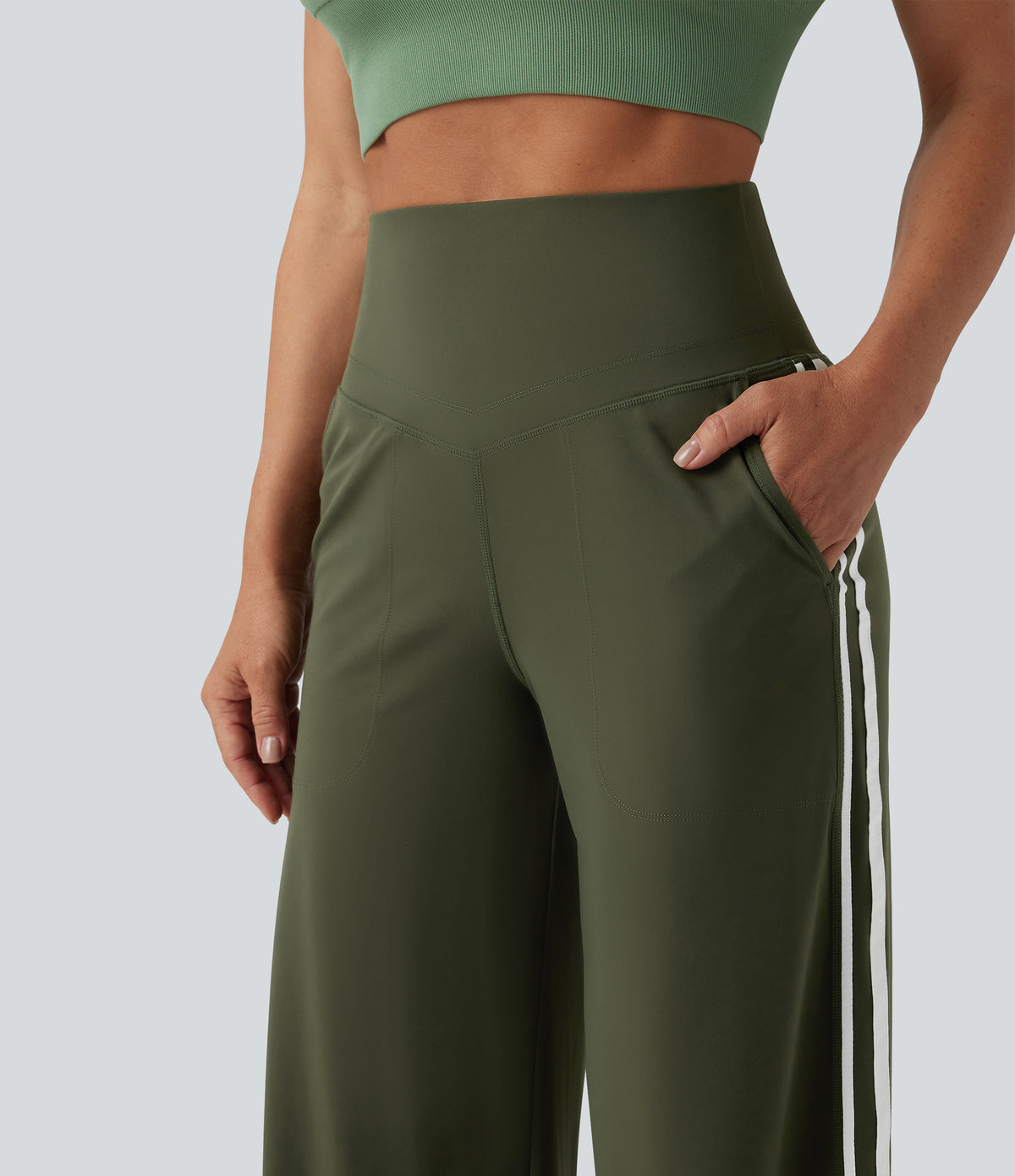 High Waisted Tummy Control Color Block Stripes Yoga Baggy Trousers with Pockets — Deep Woodland Green — view 4
