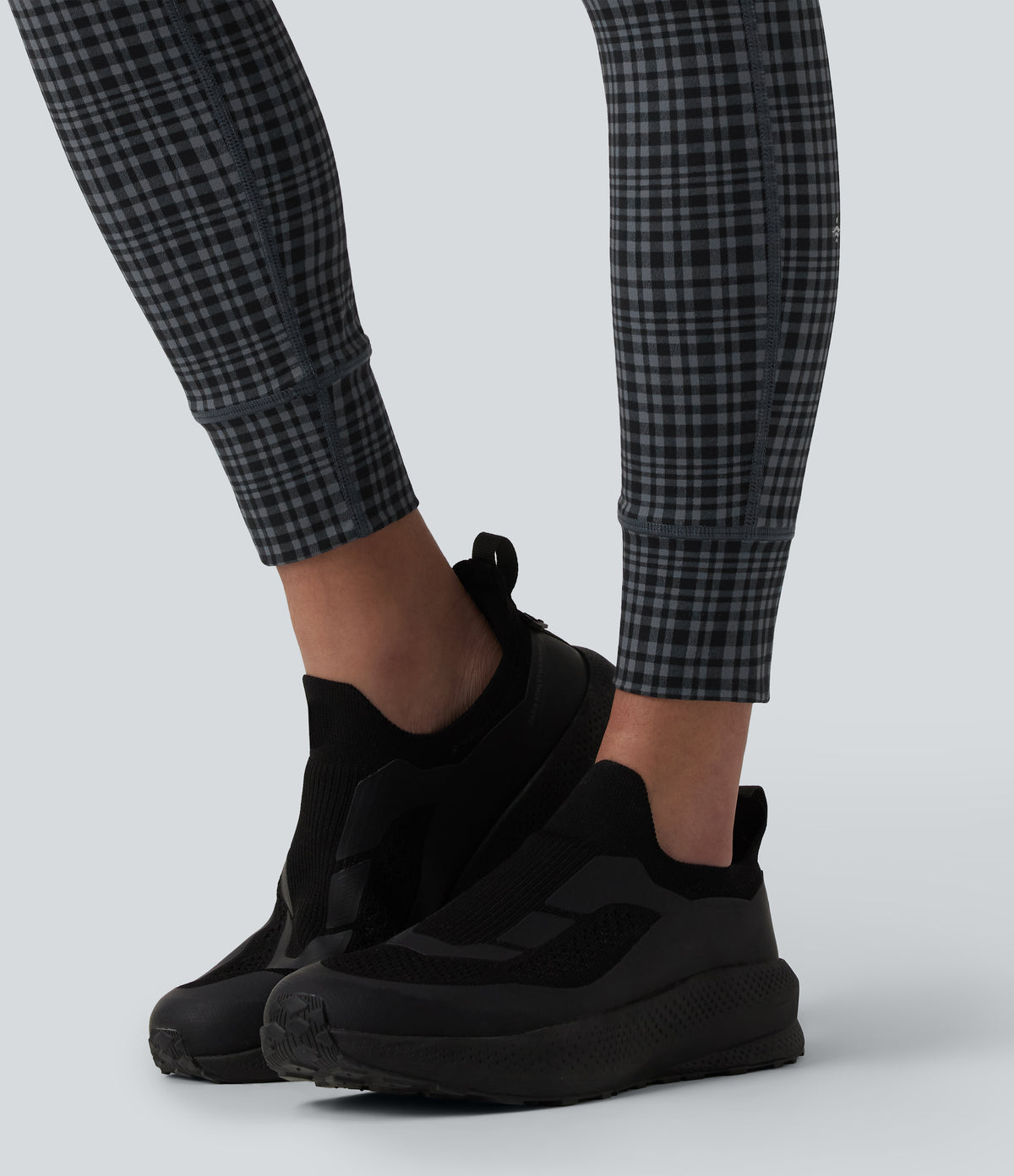 Check Plaid Print High Waisted Drawstring Yoga Leggings with Pockets — Storm Gray Check Plaid — view 6