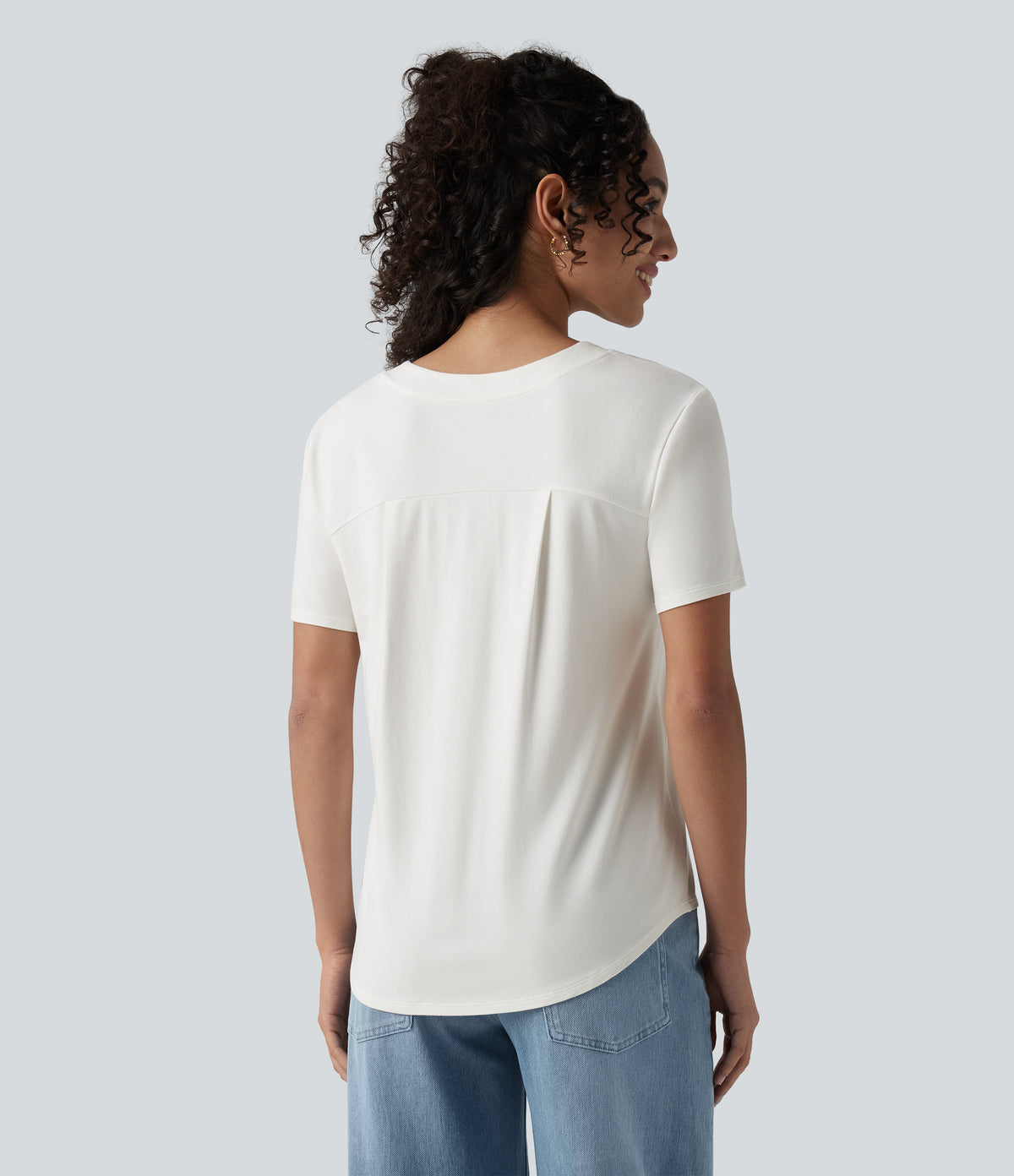 V Neck Short Sleeve Curved Hem Casual T-Shirt — White — view 2