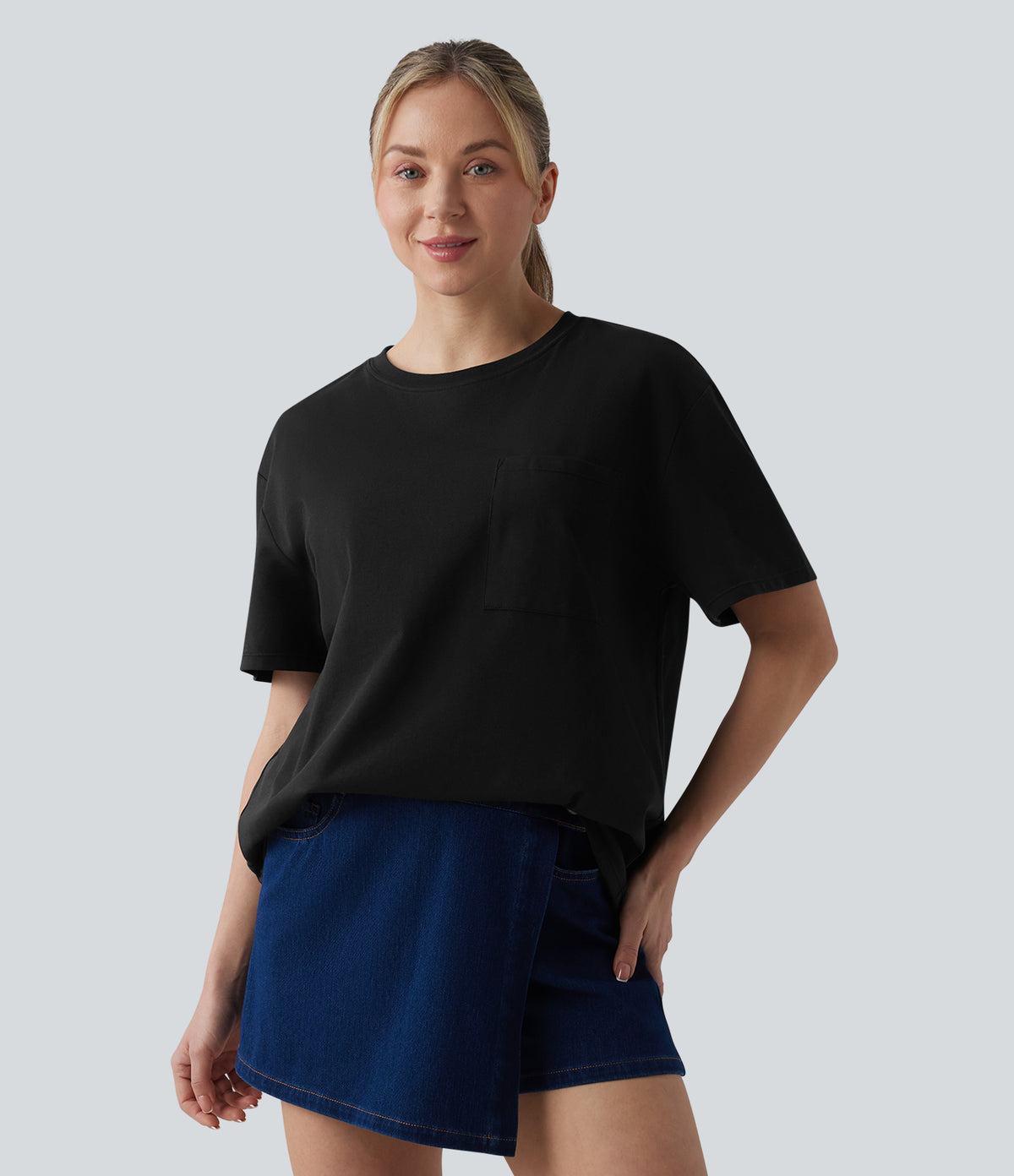 Round Neck Short Sleeve Oversize Casual Cotton T-Shirt with Pocket — Black — view 1