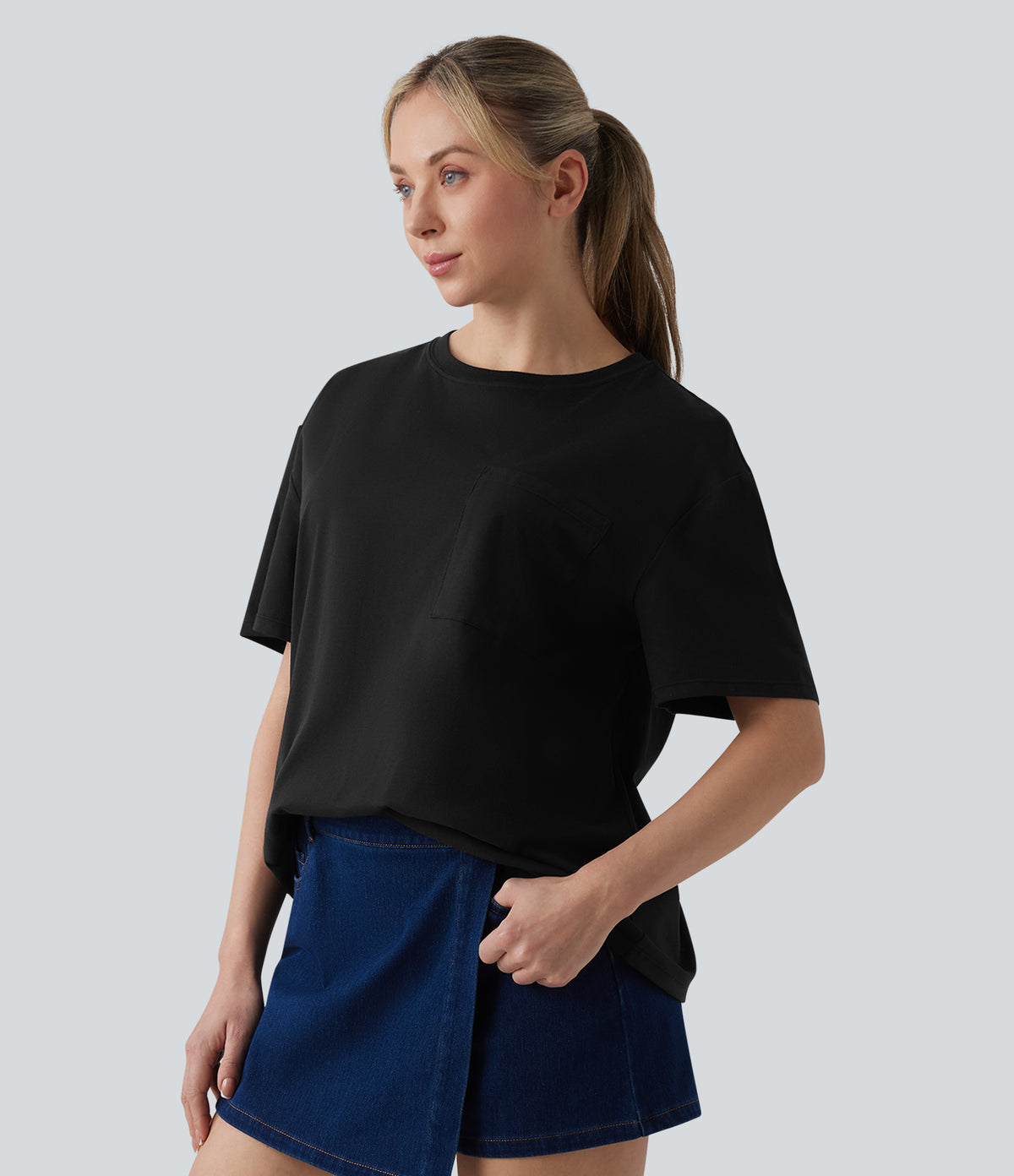 Round Neck Short Sleeve Oversize Casual Cotton T-Shirt with Pocket — Black — view 3