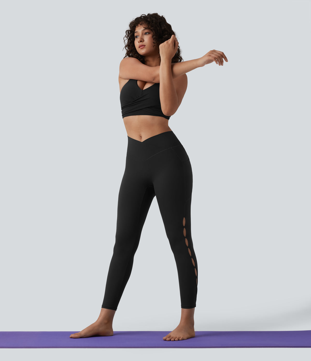 Crossover High Waisted Cut-out Yoga 7/8 Leggings with Pockets — Black — view 6