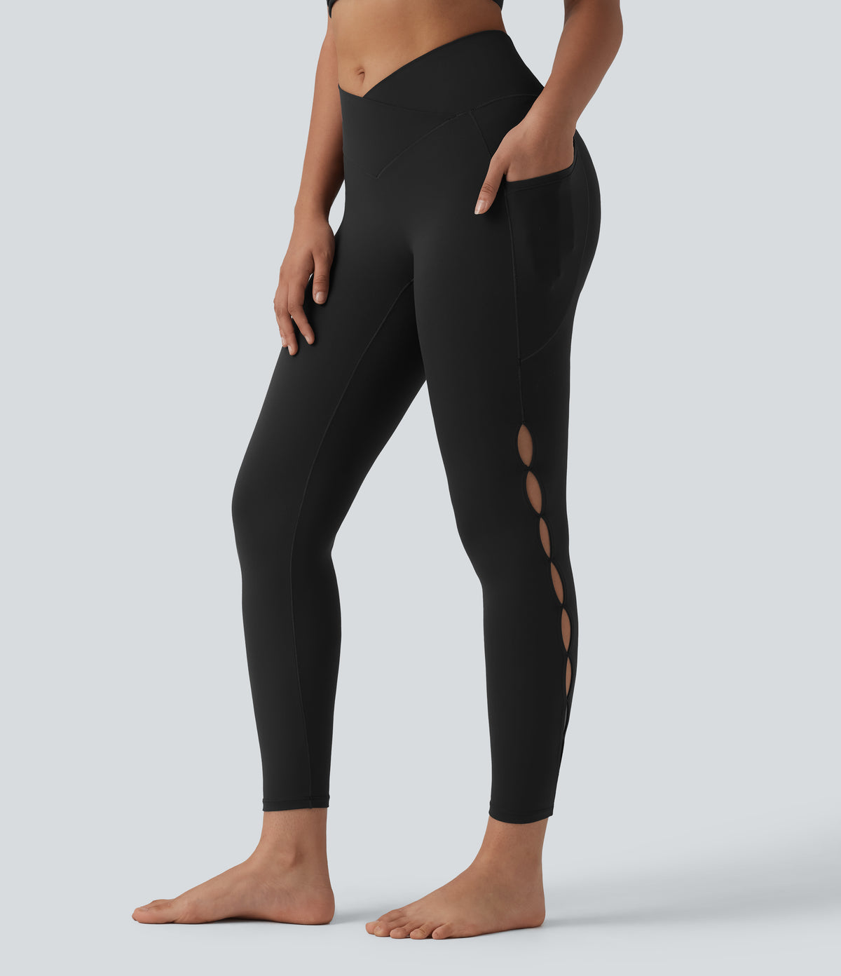Crossover High Waisted Cut-out Yoga 7/8 Leggings with Pockets — Black — view 3