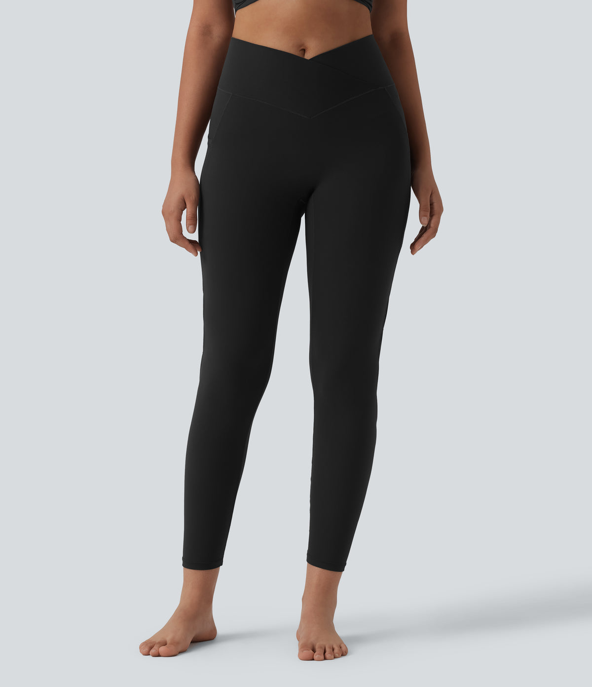 Crossover High Waisted Cut-out Yoga 7/8 Leggings with Pockets — Black — view 2