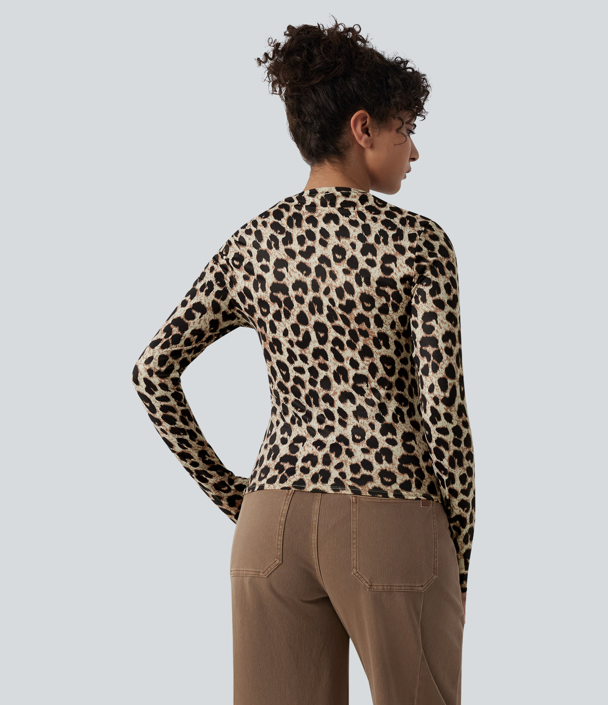 Round Neck Long Sleeve Leopard Print Casual Slim Top — Amberclaw Leopard — view 6