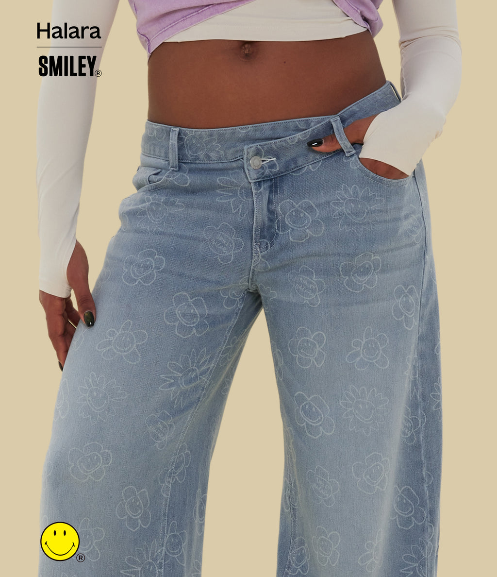 Asymmetric Low Rise Baggy Wide Leg Washed Casual Jeans with Pockets — Smiley Flower - Extra Light Blue — view 5
