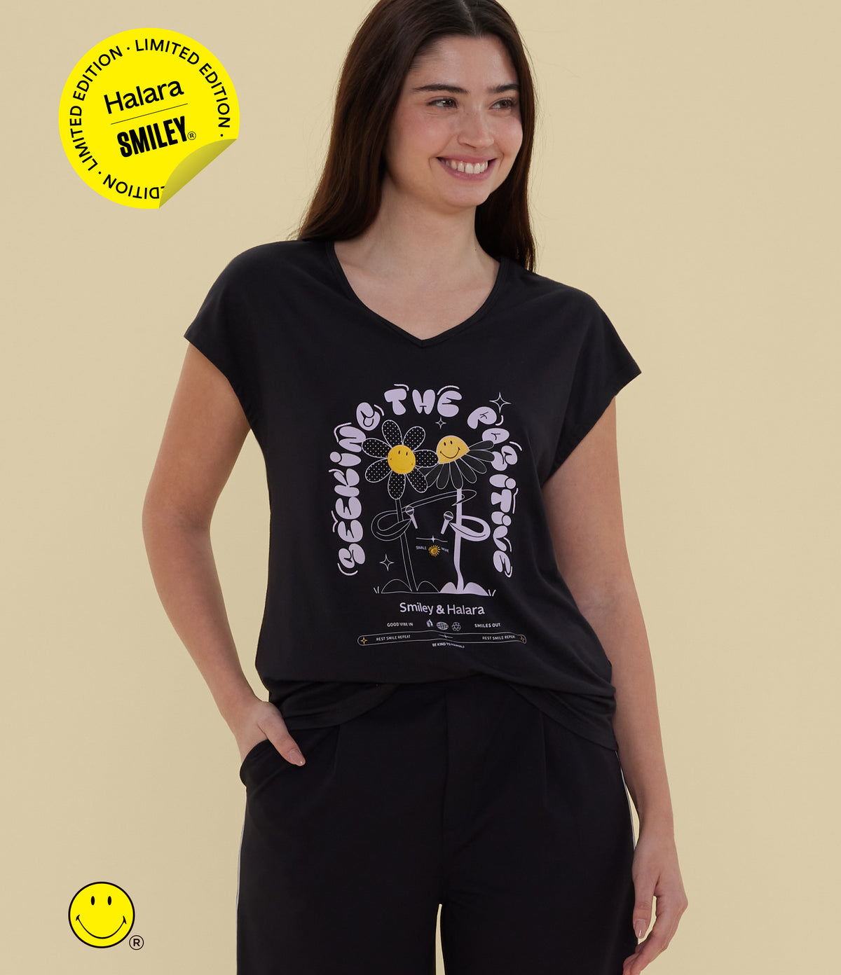 V Neck Short Sleeve Casual T-Shirt — Black — view 1