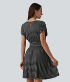 Round Neck Short Sleeve Built-in Bra Stripes Mini Casual Flowy Dress with Pockets — Shadowthread Noir — view 2