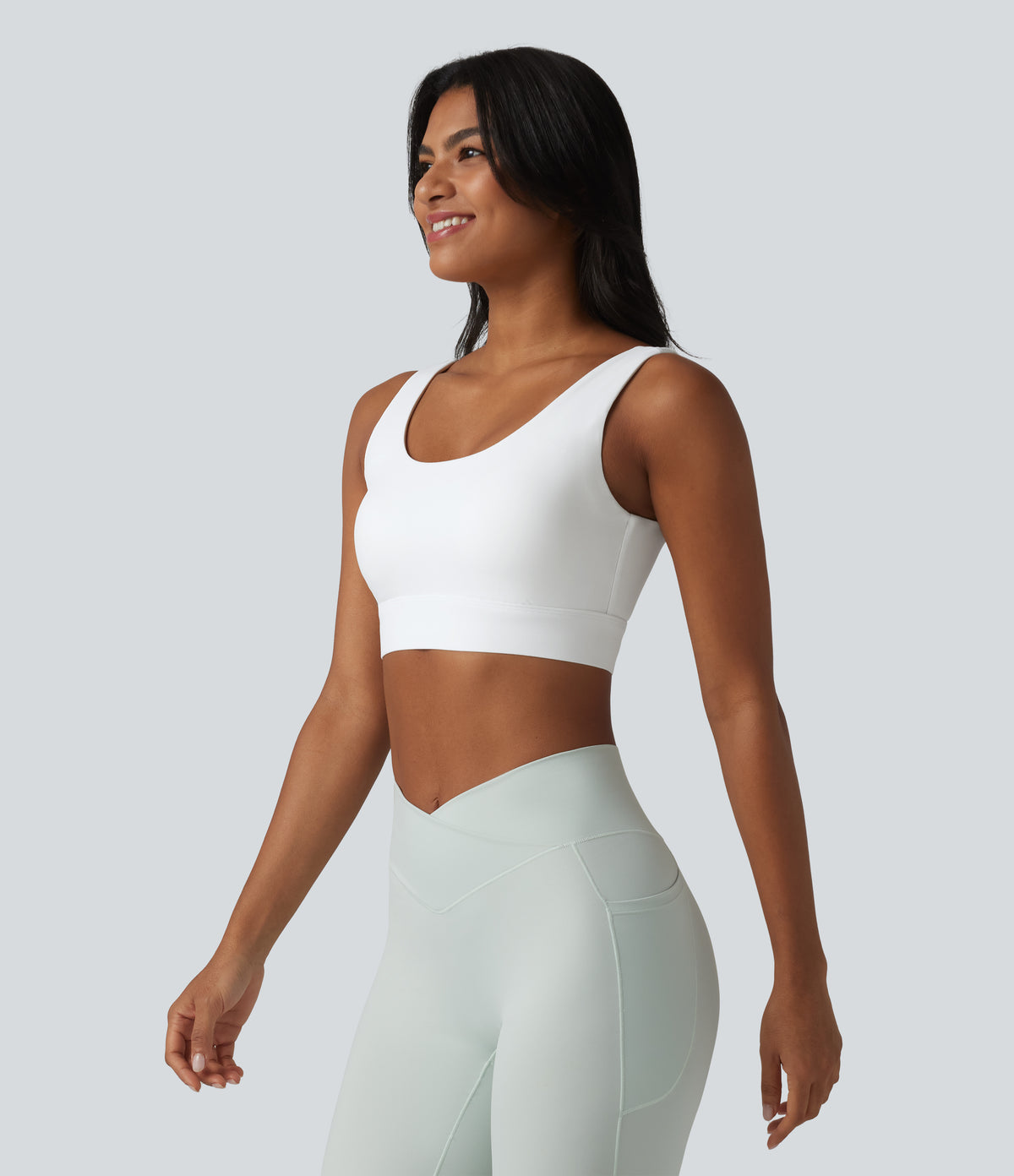 Medium Support Backless Adjustable Buckle Built-in Bra Training Sports Bra — White — view 3