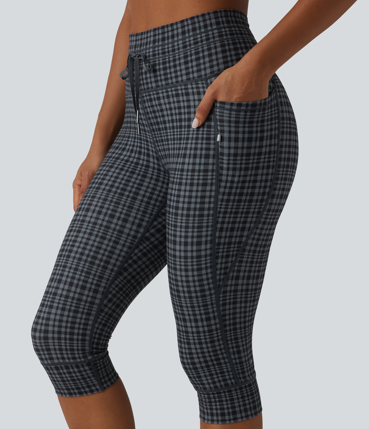 Check Plaid Print High Waisted Drawstring Yoga Pedal Pushers Leggings with Pockets — Storm Gray Check Plaid — view 4