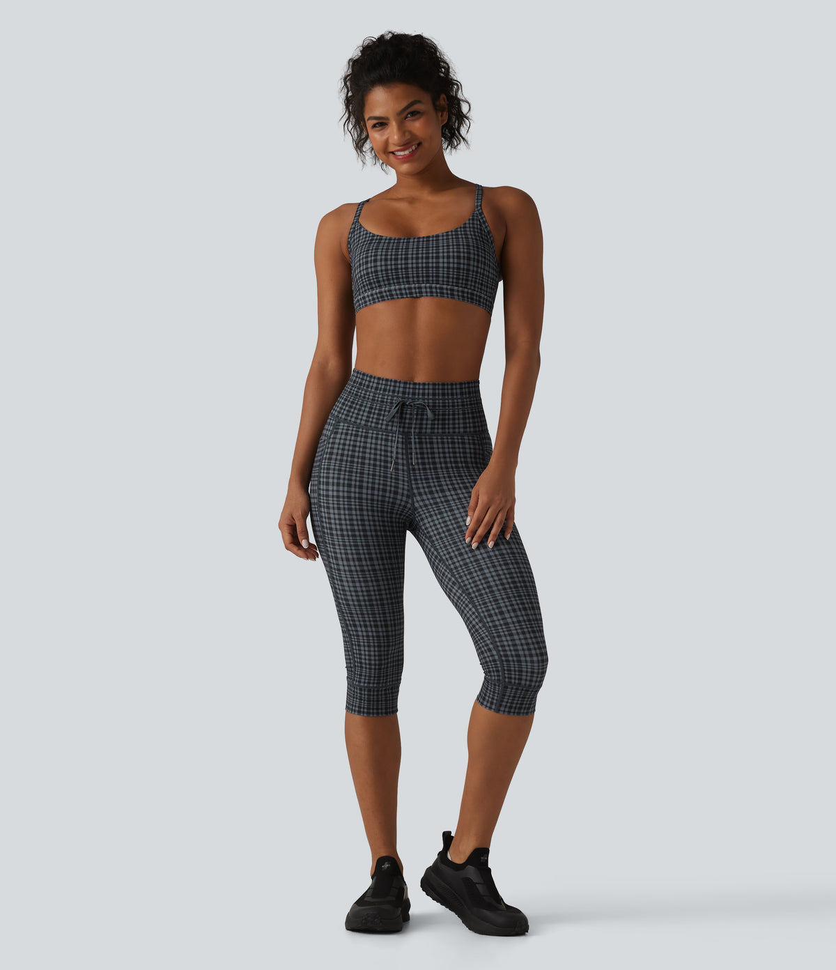 Check Plaid Print High Waisted Drawstring Yoga Pedal Pushers Leggings with Pockets — Storm Gray Check Plaid — view 7