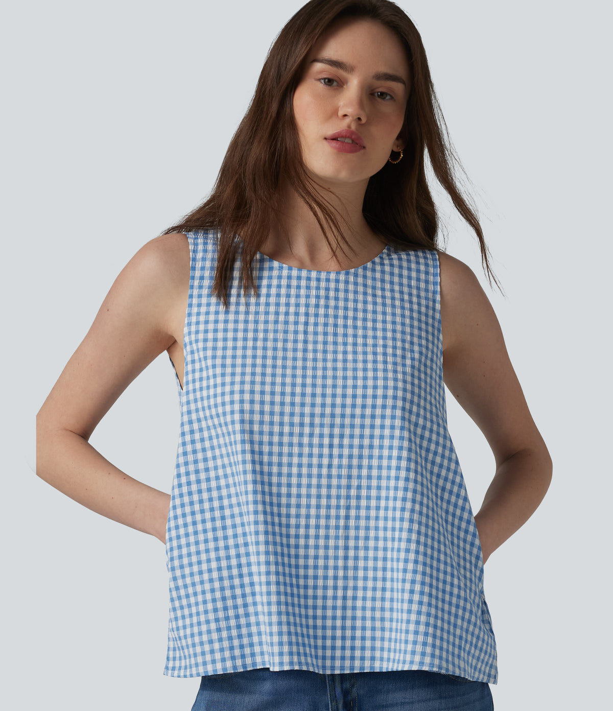 Round Neck Crinkle Gingham Casual Tank Top with Pockets — Blue White Bubble Grid — view 1