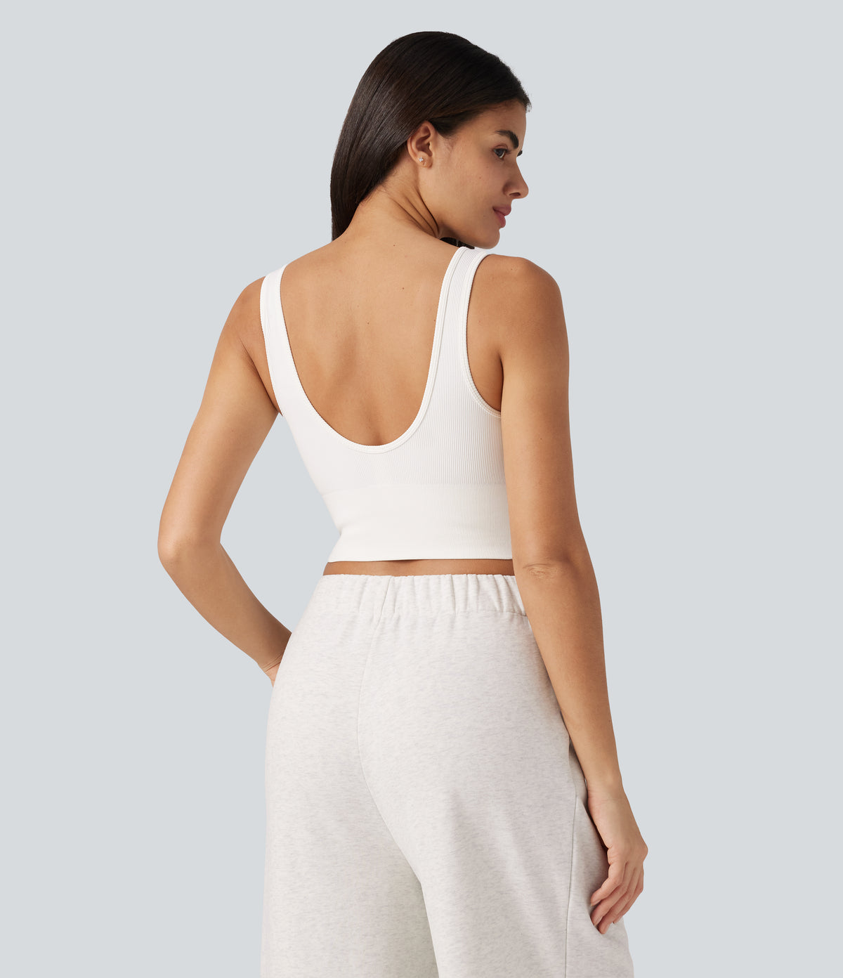 OneForm Seamless Flow Scoop Neck U-back Built-in Bra Casual Tank Top — White — view 4