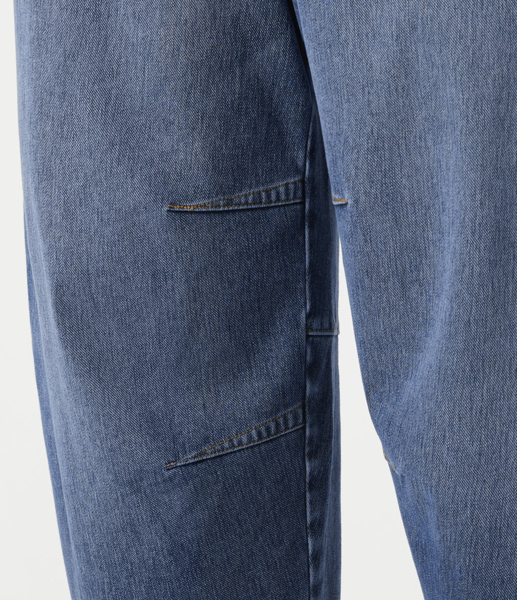 Low Rise Barrel Leg Casual Plus Size Jeans with Pockets — Mist Blue Denim — view 6
