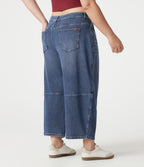 Low Rise Barrel Leg Casual Plus Size Jeans with Pockets — Mist Blue Denim — view 2