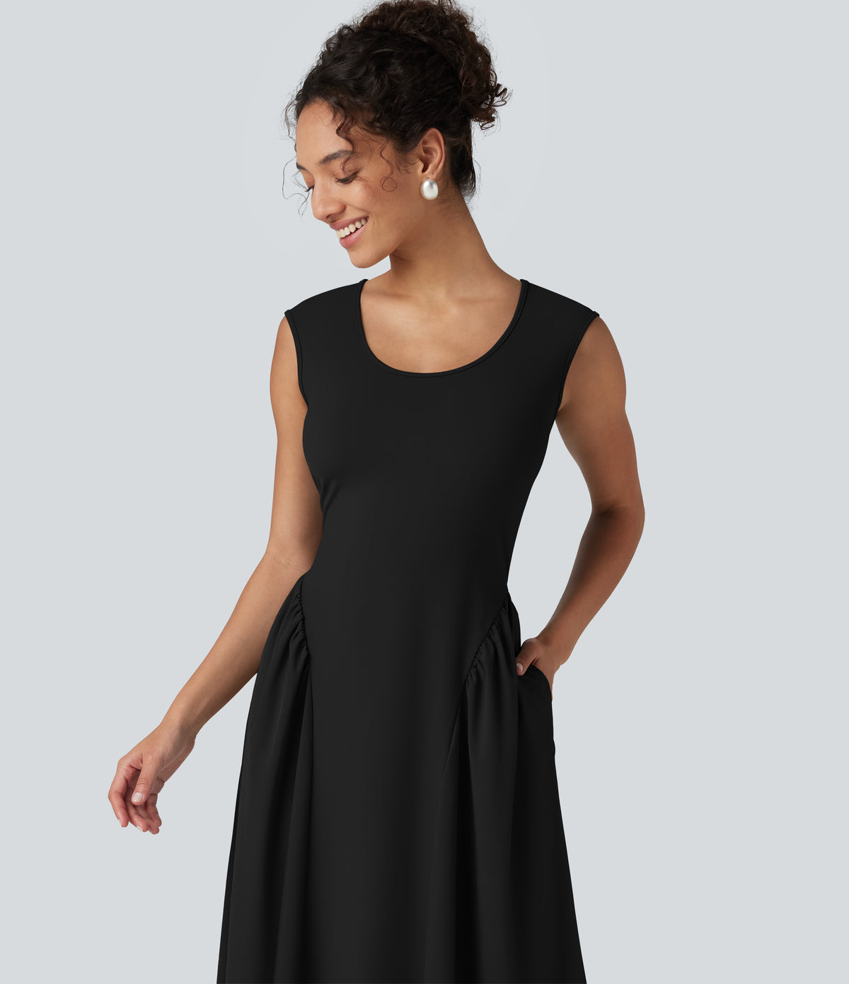 U-Neck Sleeveless Maxi Casual Flowy Dress with Pockets — Black — view 4