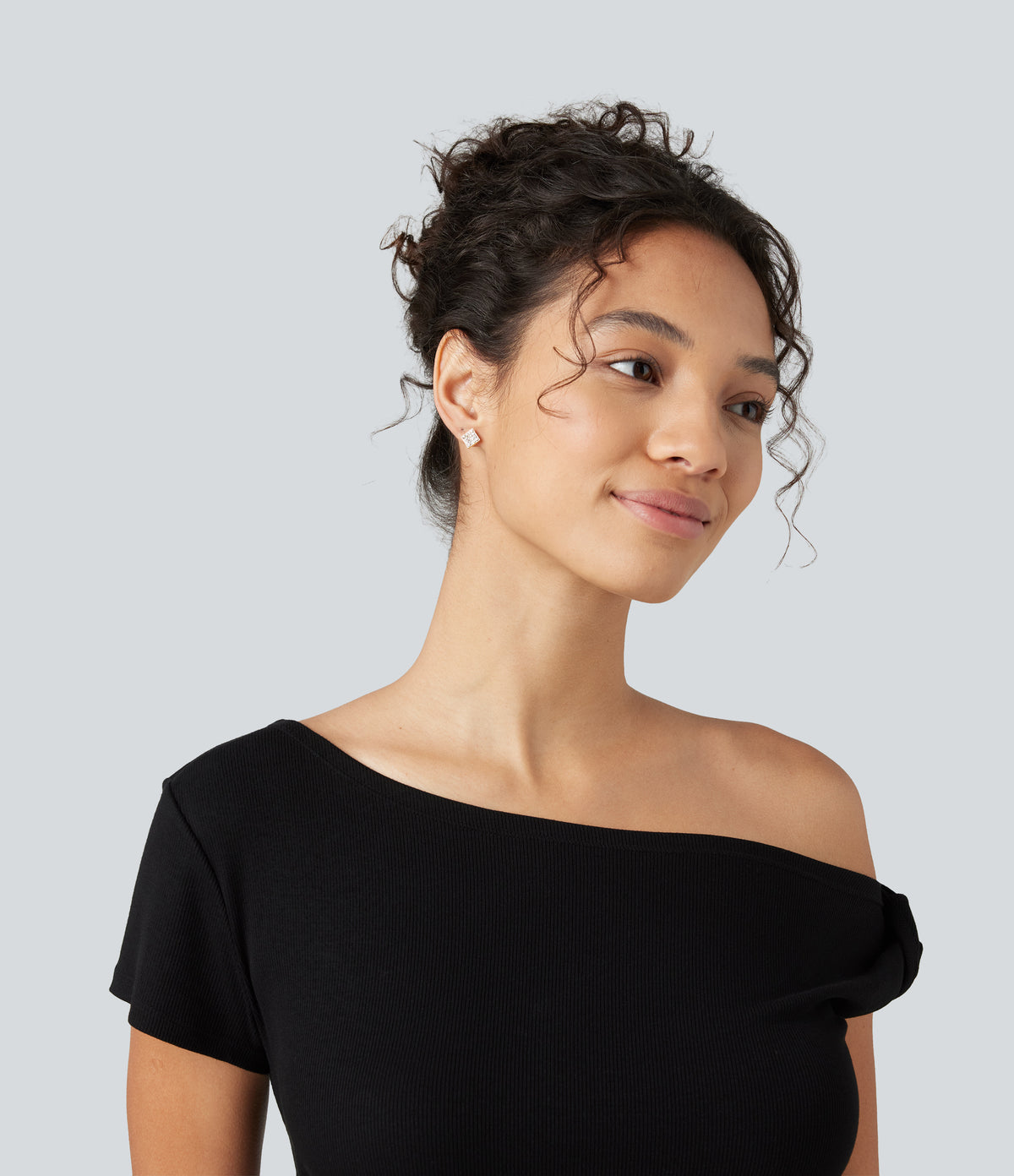 Rhinestone-Encrusted Alloy Earrings Set — Gold — view 3