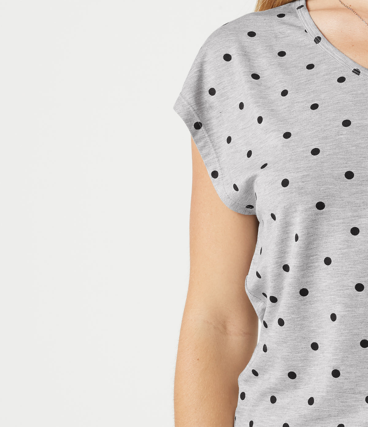 V Neck Short Sleeve Polka Dot Casual T-Shirt — Heather Noir Dot — view 4