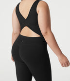 V-neck Crossover Backless Tummy Control Butt Lifting Built-in Bra Workout Plus Size Jumpsuit with Pockets — Black — view 4