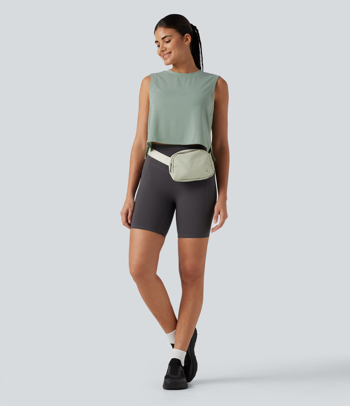 Round Neck High Low Quick Dry Workout Tank Top — Iceberg Green — view 8