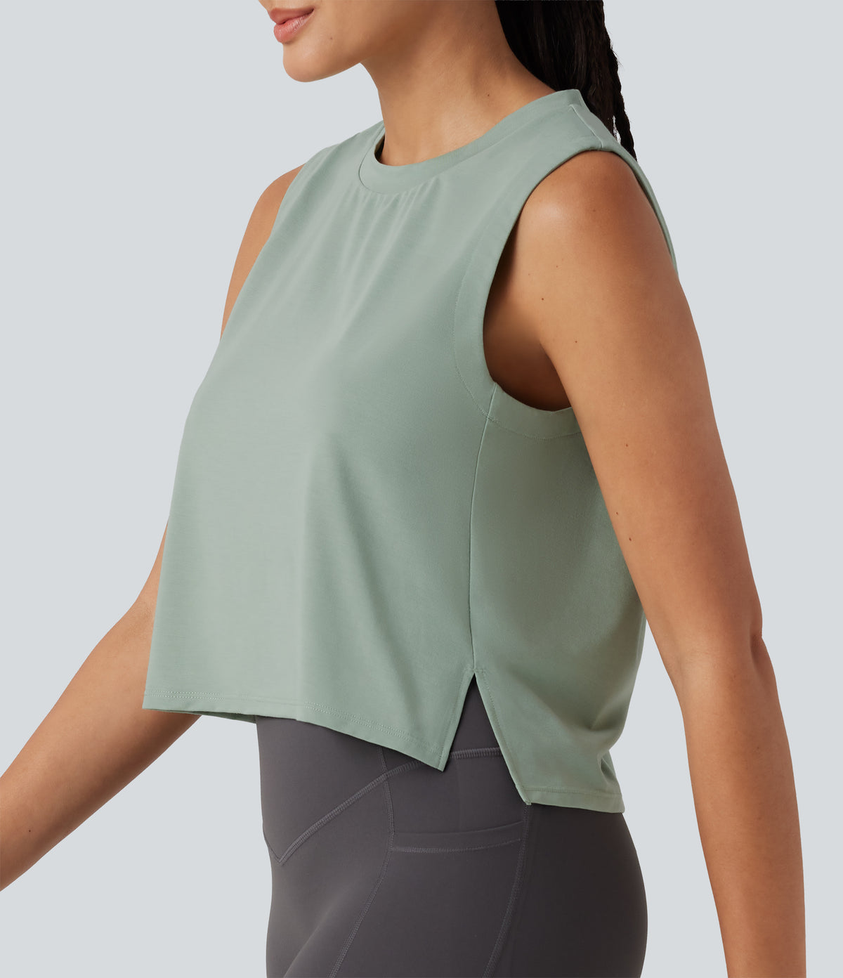 Round Neck High Low Quick Dry Workout Tank Top — Iceberg Green — view 7