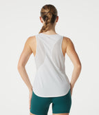 Round Neck Contrast Mesh Curved Hem Workout Tank Top — White — view 4