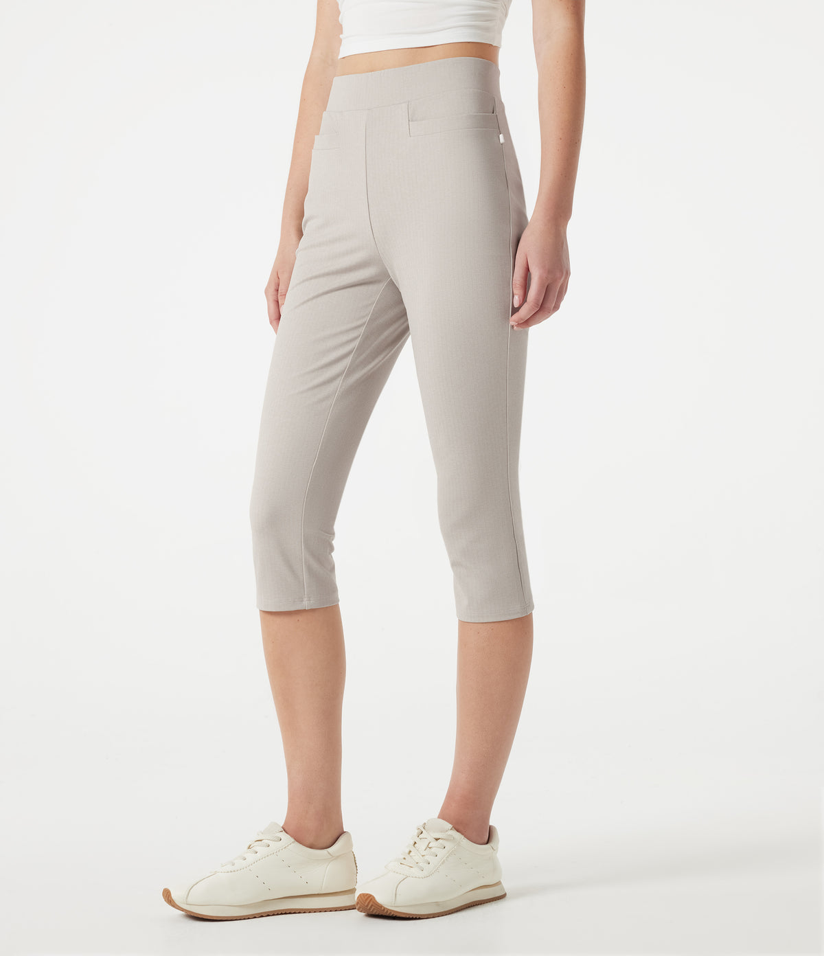 High-waisted Slim Herringbone Golf Capri Trousers with Pockets — Moonbeam — view 3