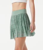 Mid Rise Leopard Mesh Mini 2-in-1 Workout Flowy Skirt with Pocket — Silver Green Leopard Print — view 3