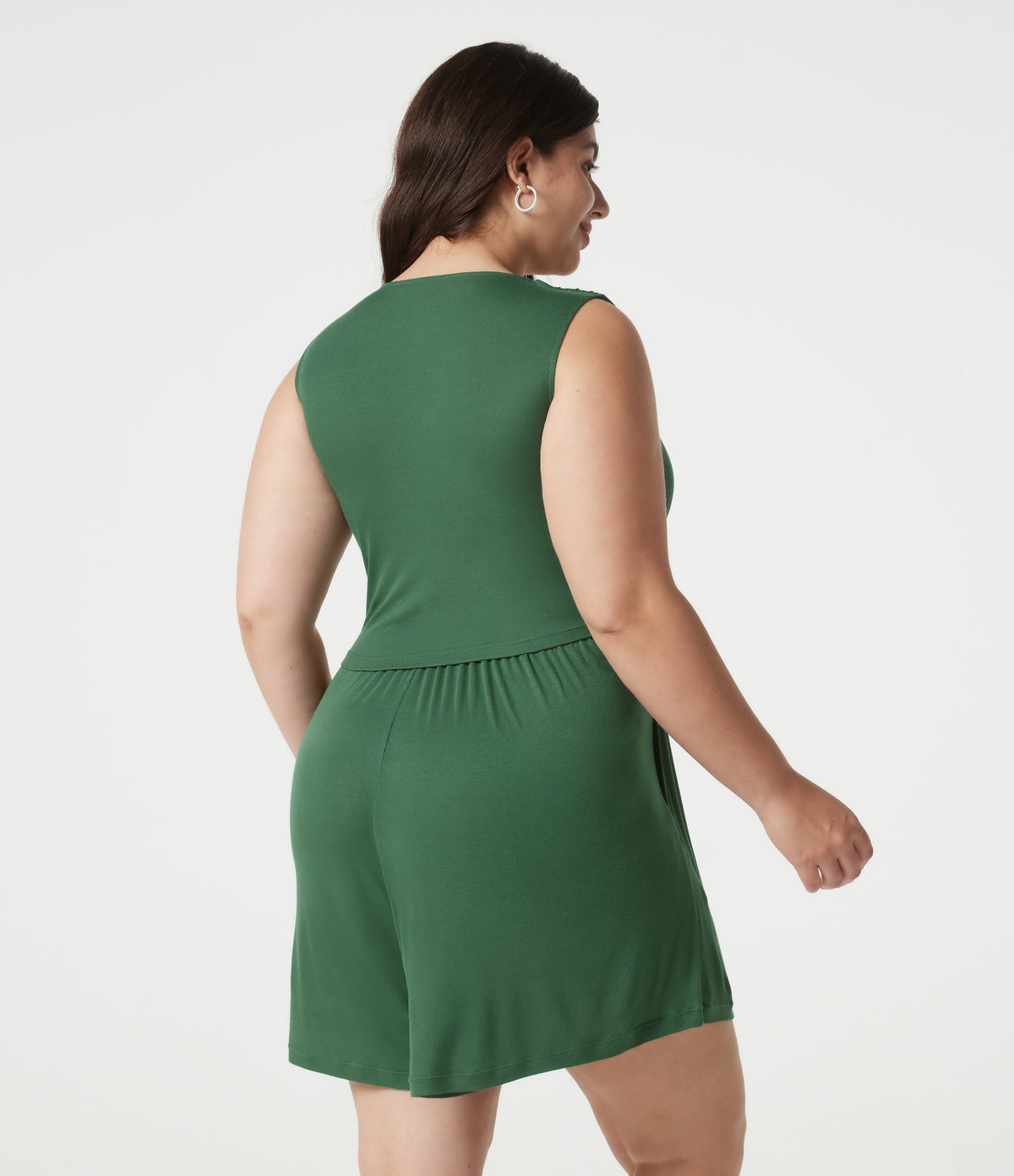 Ribbed V-neck Sleeveless Ruched Built-in Bra Casual Plus Size Playsuit with Pockets — Dark Verdant Green — view 2