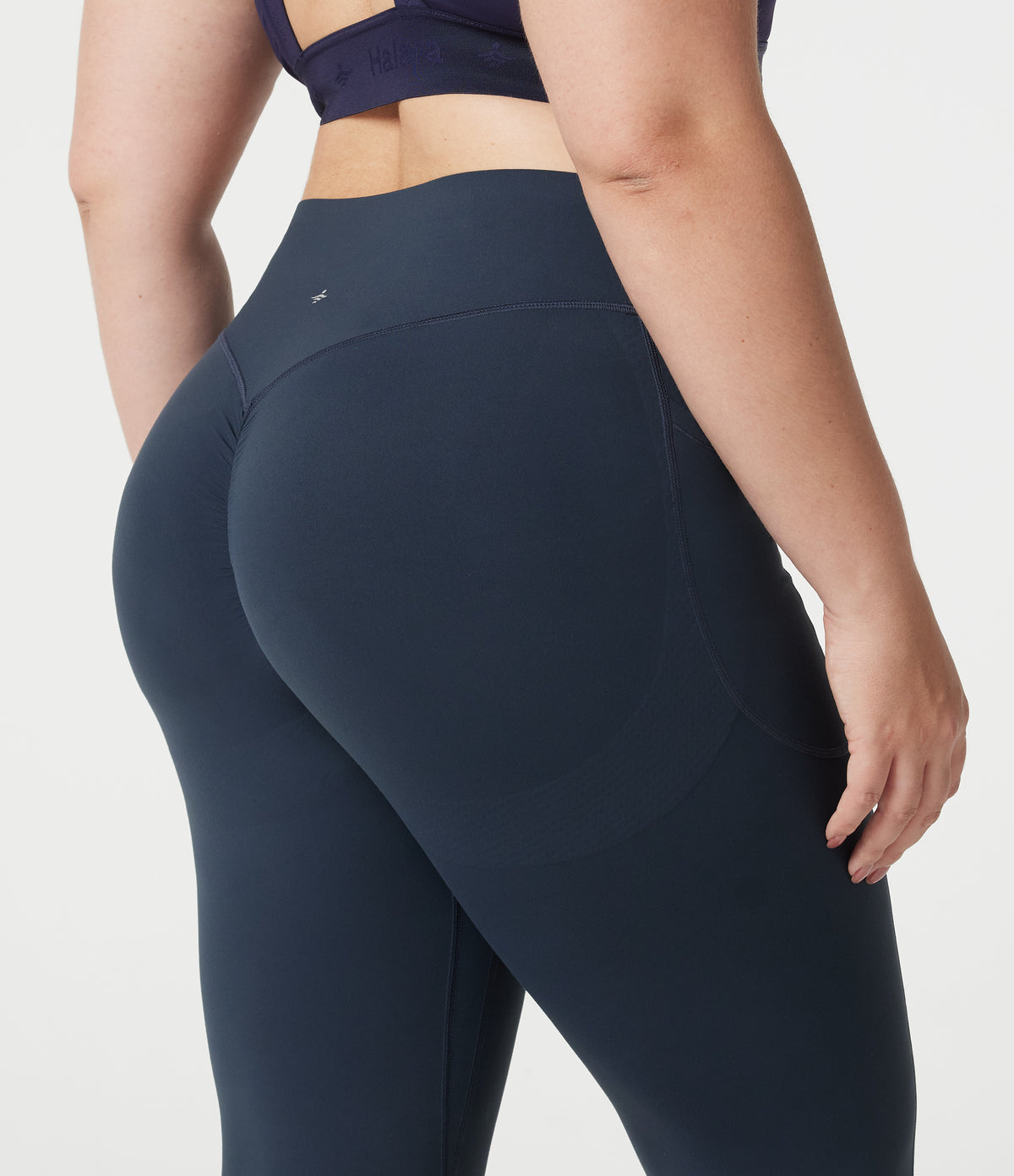 Plus Size High Waisted Scrunch Butt Lifting Tummy Control Shaping Yoga Flare Leggings with Pockets — Carbon — view 5