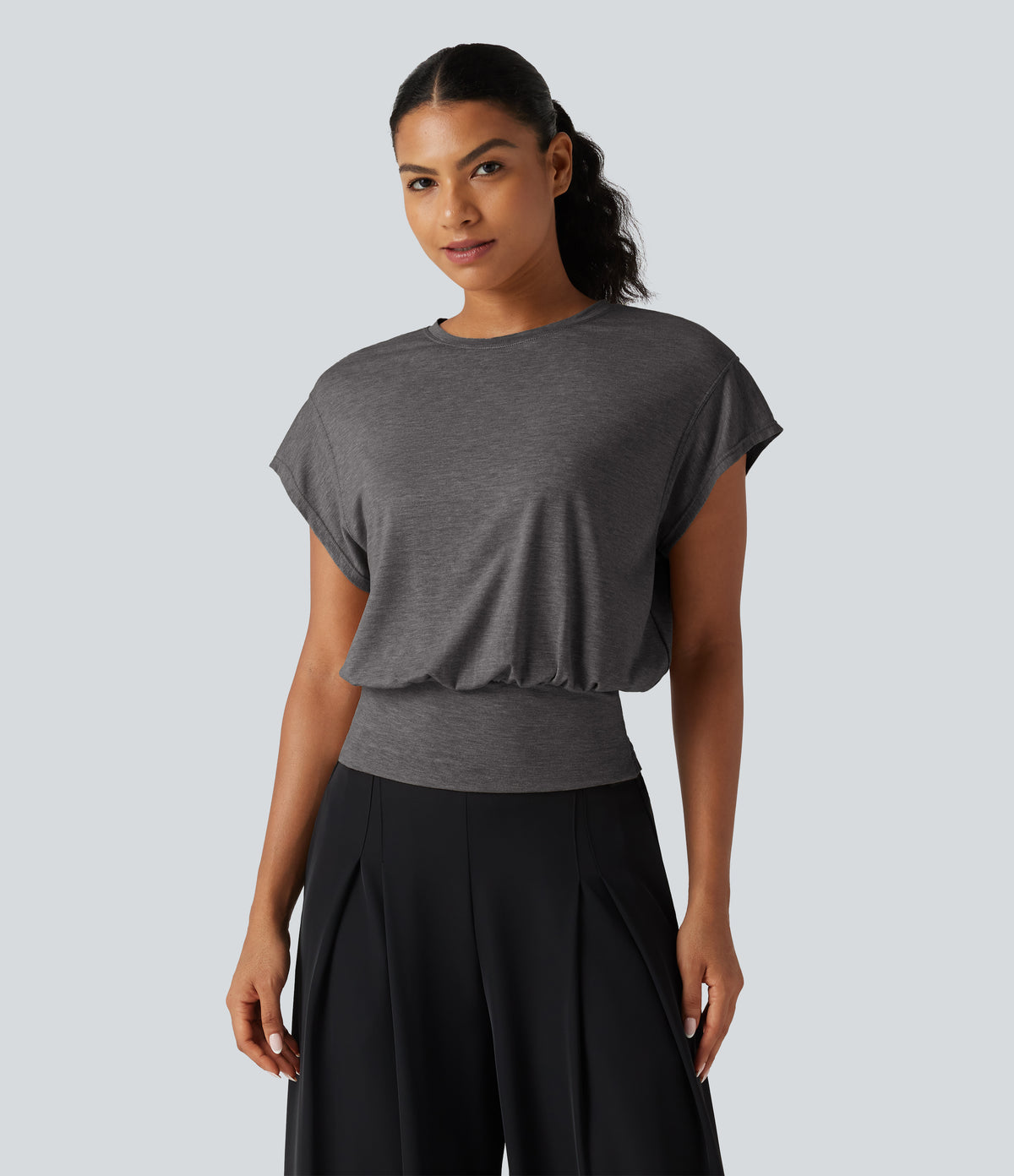 Round Neck Short Sleeve Ruched Casual T-Shirt — Darl Gray Floral Yarn — view 4