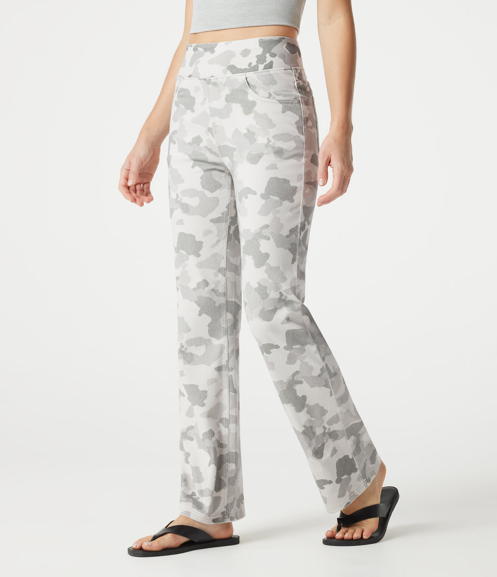 High Waisted Camo Bootcut Casual Jeans with Pockets — Camo – Light Grey White — view 3